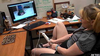 Preview 1 of Smallraj - A Lay At Work xvideos HD