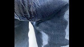 Preview 3 of Jakol - short piss in jeans