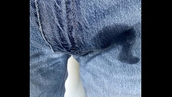 Preview 1 of Jakol - short piss in jeans