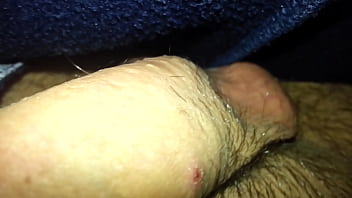 Preview 3 of Brizzas Porn - mostrando meu pau exitado