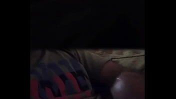 Preview 4 of Xxx Saniliyon Bf Hd - Batendo uma punheta no sof&aacute_ da sala