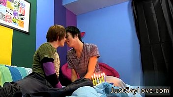 Preview 1 of 87 Yrs Old Old Sex Usa Movie - Dangerous gay sex position movietures They forgo forks and instead