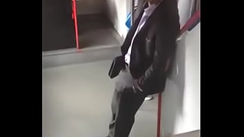Preview 4 of Privatx Com - Excitado no metr&ocirc_