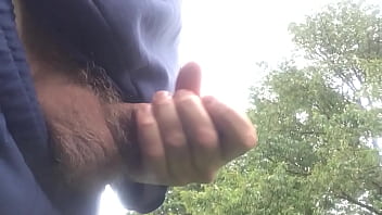 Preview 1 of Sunny Leone Fucking Ful Vidio - Cumming huge in the park!