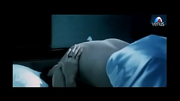 Preview 2 of Banglanhot Song - emraan hashmi   udita goswami seduces each ot