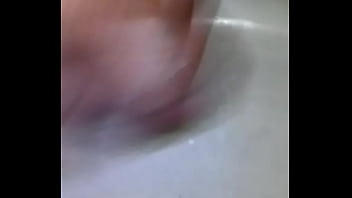 Preview 2 of Erotic Massage Jaoan - Lechita en el ba&ntilde_o[1]