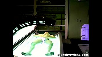 Preview 1 of Bokep Masuer - Can&#039_t Resist To Jerk Off While Getting Tanned