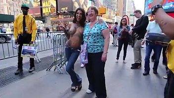 Preview 4 of Doog Sxxe - Bonnie Rotten&nbsp_walking topless in NYC
