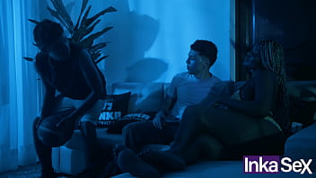 Preview 2 of Ginza Massage Hd - Traiciono a mi hermanastro cuando sale a trabajar y me follo a su novia Ebony culona latina.