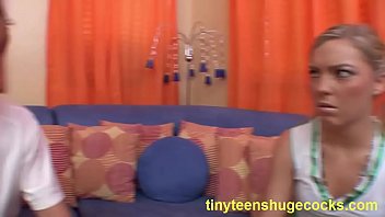 Preview 2 of Cogiendo A Mi Cunada Dormida - Cheerleader college deepthroat