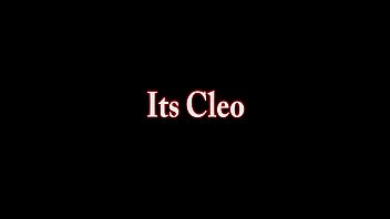 Preview 1 of China Xhd 16 Your Big Beby - Its Cleo Makes Herself Cum in Store Dressing Room!