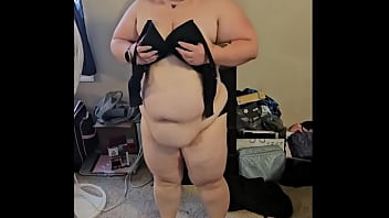 Preview 4 of Indian N R I Sex - bbw dance to milkshake