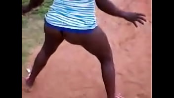 Preview 4 of Extreme Throat Piss - Zimbabwe streetdancing sluts