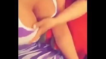 Preview 1 of Busty Tabatha Jordan - Commentaires.MP4