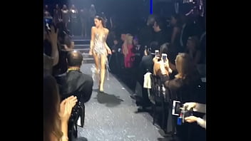 Preview 2 of Double Cross Liza Harper - Isabeli Fontana