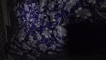 Preview 1 of Jude Winslet - ENCUENTRO A LA MAMA DE MI MEJOR AMIGO EN LA CAMA pt1