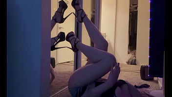 Preview 1 of Gduvybufubug Yd - Italian Big Tits Milf Artemisia Love Hot Solo Wearing High Heels