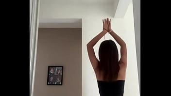 Preview 4 of Xlx Anal - Chica de buen cuerpo mueve el culo bien rico