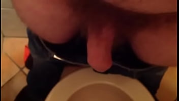 Preview 4 of Brother Anty - Me pissing