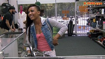Preview 1 of Nude Olgun Ve Citir - Sexy ebony slammed for the golf clubs she wanted for grandpa