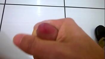 Preview 4 of Horse Fucking Slut - meu pau gozando