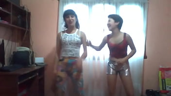 Preview 1 of Tution Real Sex - 2 chicas sexy bailando