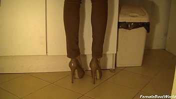 Preview 2 of Ass Kpop - High Heels and Smoke
