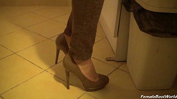 Preview 3 of Ass Kpop - High Heels and Smoke