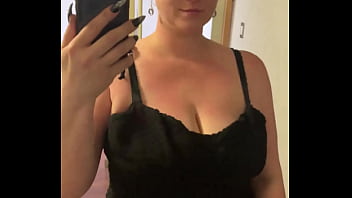 Preview 4 of Kocokin Di Mobil - My youngest cousin is getting married in oct. We had a little party so I wore one of my fav dresses and did some light ma ...