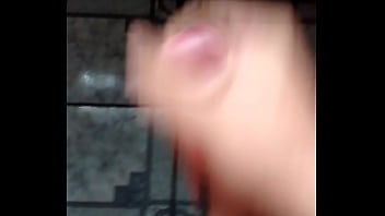 Preview 2 of Naga Grls - Punheta de novinho brasileiro Skype: gatosexo11 s&oacute_ mulheres