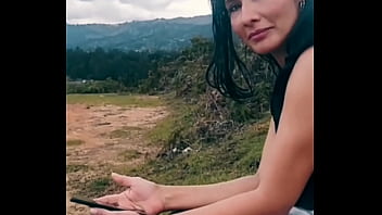 Preview 1 of Sunny Leone And Her Boss - Sexo al aire libre con extra&ntilde_o que me mira hace d&iacute_as atras