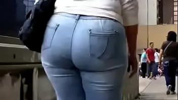 Preview 3 of Skandalo Stin Ginekies Filakis - butt