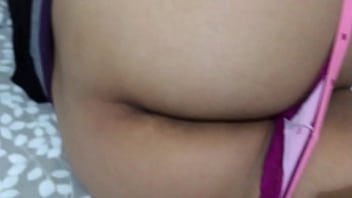 Preview 2 of Cock Bites Blonde - Novia d. culona gf s. fat ass