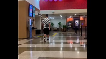 Preview 1 of Gem Xxx - Mlk dotado me fudeu no banheiro do shopping! Me deu leite na boquinha!
