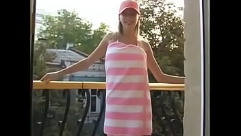 Preview 1 of Je Progresse Bien - Alena Hemkova long strip