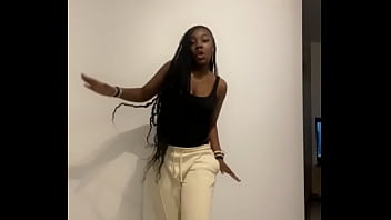Preview 4 of Beq X - La black qui danse