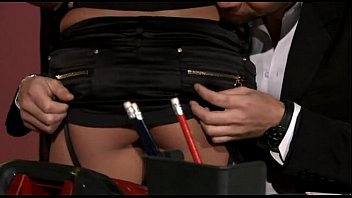 Preview 1 of Boomika Fucking Telugu Herione - Dos se&ntilde_ores de negocios se lo montan con esta secretaria servicial