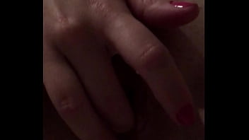 Preview 1 of The Trany Bunch - Bucetinha Gozando