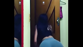 Preview 4 of Xxx Mom And Dadxnxx - Morena Shortinho Socado Dancando Funk