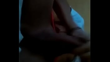 Preview 2 of Bigck Bla - Menino se masturbando na cama