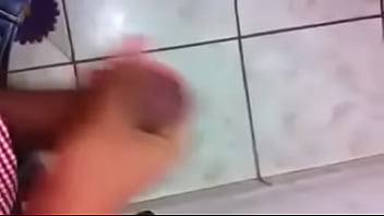 Preview 2 of Babhi Ka Xxx - solito en el ba&ntilde_o