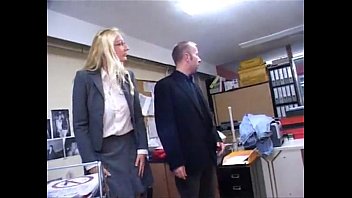 Preview 1 of Intip Cewe Sange - Kathleen White in office