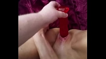 Preview 1 of Hd Sexs7 - Putting Icecubes in my pussy