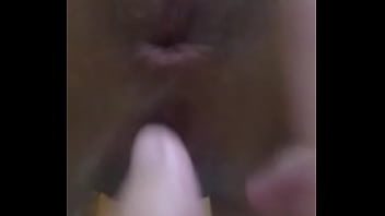 Preview 1 of Kay Kroeber - gozando com dois dedos no cuzinho,  gostoso de mais