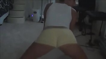 Preview 1 of Blackmaid - Roberta Sexy Dance for Guys