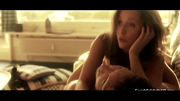 Preview 1 of Chachi Ki Gand Video - Peri Baumeister Blochin-Die Lebenden und die Toten S01E04 2015