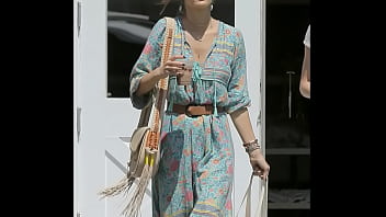 Preview 2 of Filmsexxy - Alessandra Ambrosio At The Brentwood Country Mart