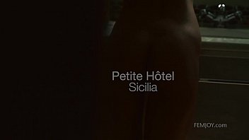 Preview 1 of Erotik Turkish Video - Sicilia - Petite hotel