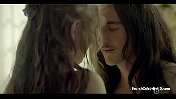 Preview 3 of Hentai Jvenes - Noemie Schmidt Versailles S01E01 2015