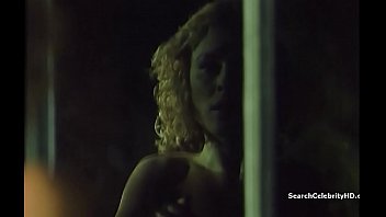 Preview 4 of Bangla Desi Sexy Aunty Pee Spy - Katarzyna Walter Lubie Nietoperze 1985
